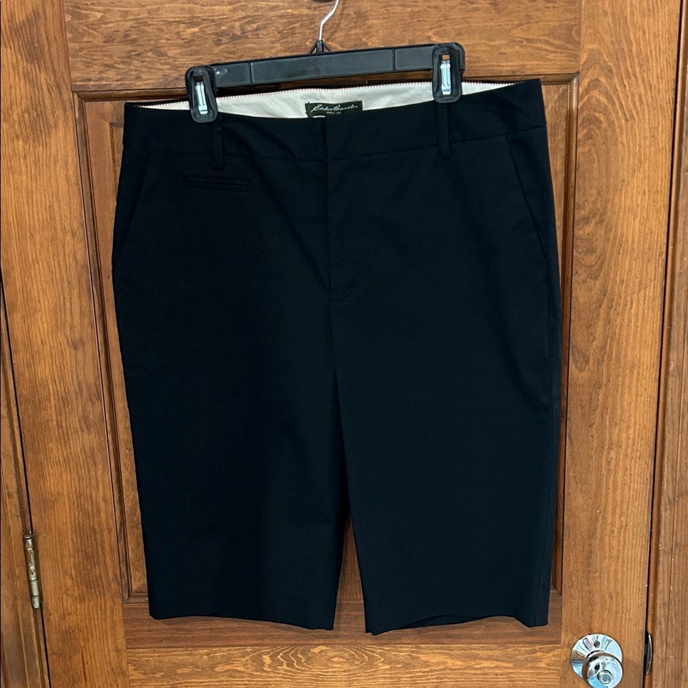 Eddie Bauer Women’s Black Flat Front Shorts 12 TALL